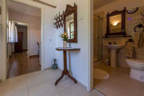 Holiday Home In Grizane 40885