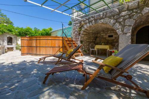 Holiday Home In Grizane 40885