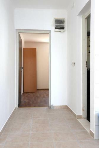 Apartment Pjestata 10210b