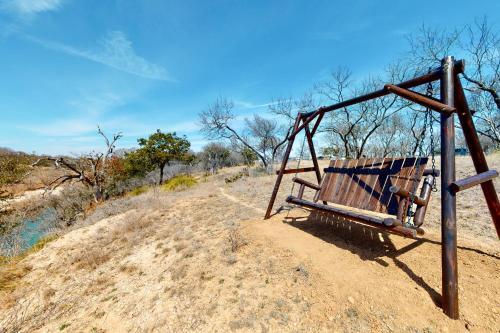 River's Edge Cottages - Mimosa