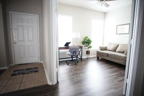 Sun Light Kissed Home Vacation Friendly Abode