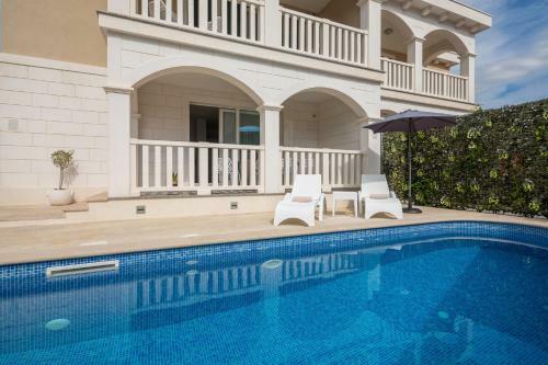 Villa Authentica