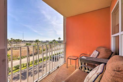 Apartamento South Padre Island Condo - Walk To Beaches!