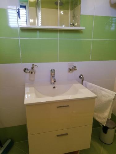 Apartmani Ljubi?