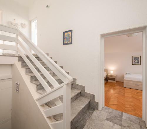 Villa Nensi