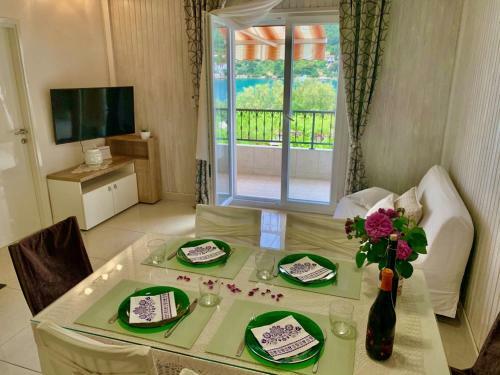 Apartment In Grebastica With Sea View, Balcony, Air Conditioning, Wifi 234-2