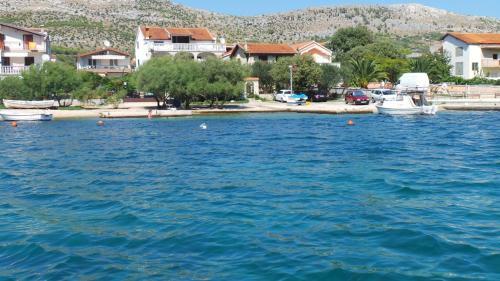 Apartment In Grebastica With Sea View, Balcony, Air Conditioning, Wifi 234-2