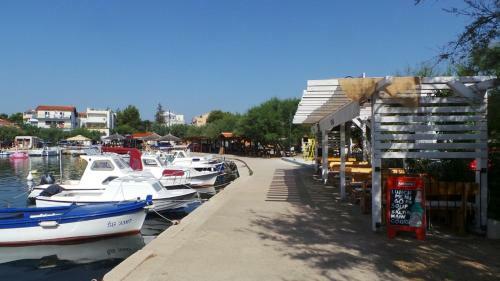 Apartment In Grebastica With Sea View, Balcony, Air Conditioning, Wifi 234-2