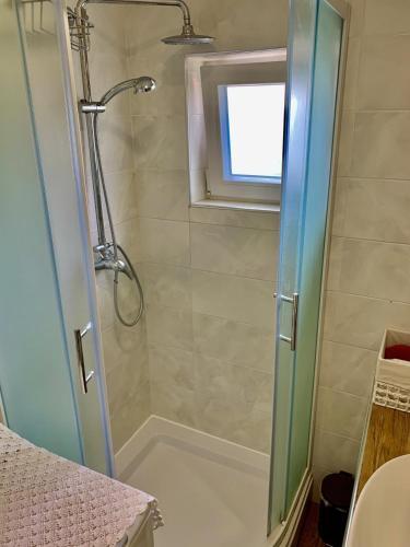 Apartment In Grebastica With Sea View, Balcony, Air Conditioning, Wifi 234-2
