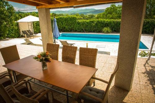Four Bedroom Holiday Home Imotski
