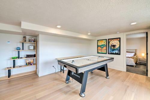 Orem Getaway Luxury Mid-century Masterpiece!