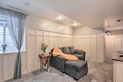 Springville Family Home With Office And Mtn Views