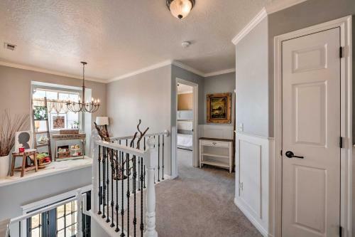 Springville Family Home With Office And Mtn Views