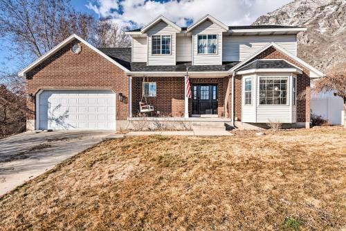 Springville Family Home With Office And Mtn Views