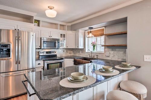 Springville Family Home With Office And Mtn Views