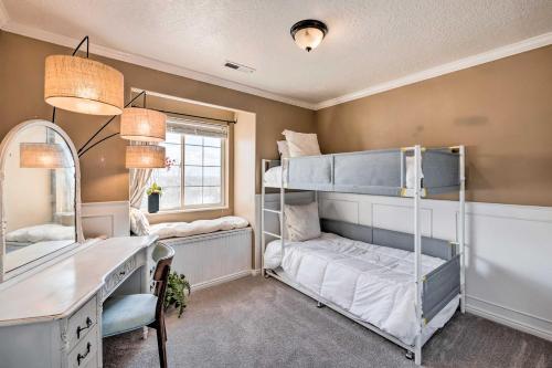 Springville Family Home With Office And Mtn Views
