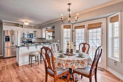 Springville Family Home With Office And Mtn Views
