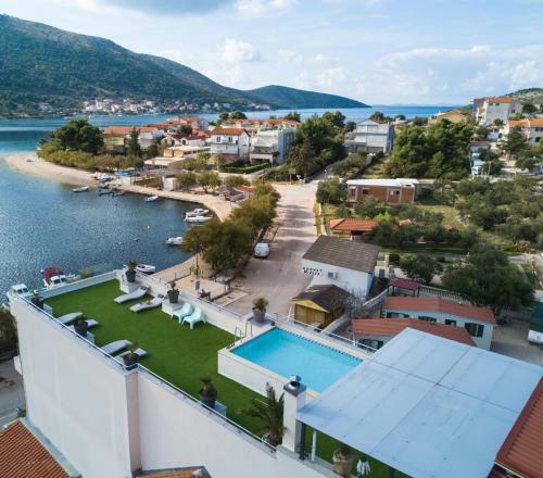 Apartments Holidays Roko