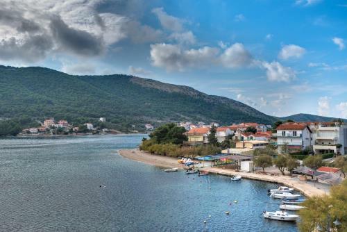 Apartments Holidays Roko
