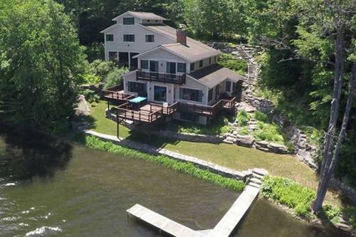 Hillside House At Lake Shore Drive