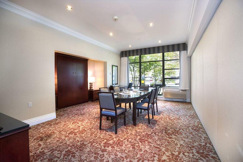 Granville Island Hotel -standard