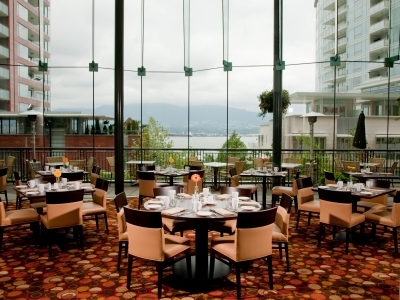 Hotel Renaissance Vancouver