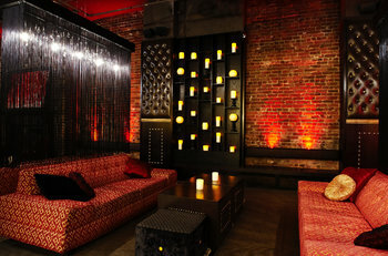 Hotel Ramada Inn & Suites Downtown Vancouver