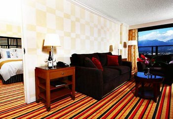 Hotel Vancouver Marriott Pinnacle Downtown