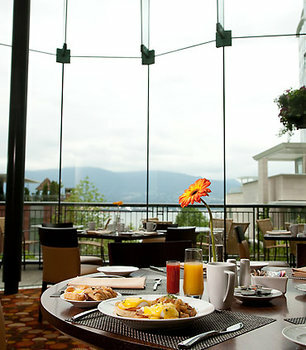 Hotel Vancouver Marriott Pinnacle Downtown