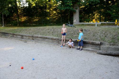 Camping Village L'apam�e