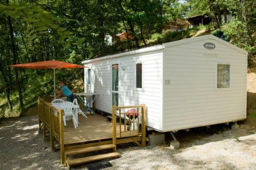 Camping Village L'apam�e