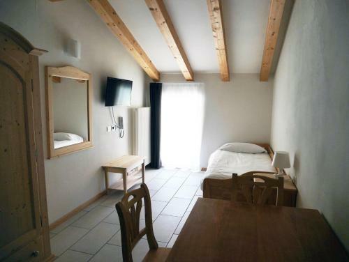 Aparthotel Hotel Elbele Garn�