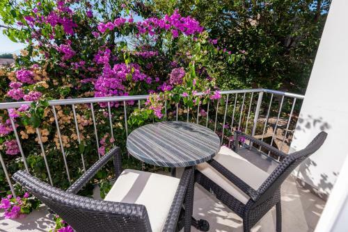 Apartamentos House Nino