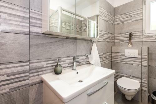 Apartamentos House Nino