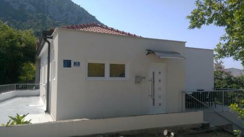 Apartamentos House Nino