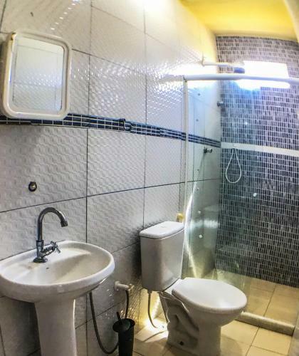 Casa Com Churrasqueira E Piscina Em Camacari Ba