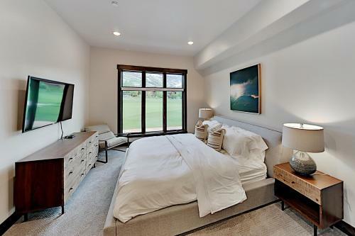 Blackstone Manor 2i