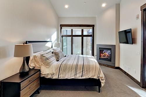 Blackstone Condos Unit 3h