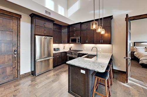 Blackstone Condos Unit 3h