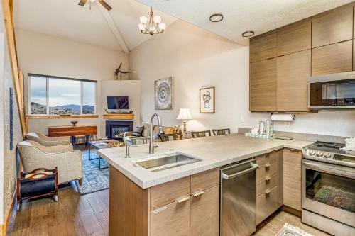 Hotel Silverado Primary Suite & Loft