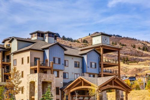 Hotel Silverado Primary Suite & Loft