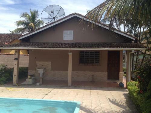 Casa Para Alugar Em Bertioga - Piscina, Wifi E Churrasqueira