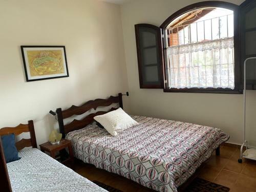 Casa Para Alugar Em Bertioga - Piscina, Wifi E Churrasqueira