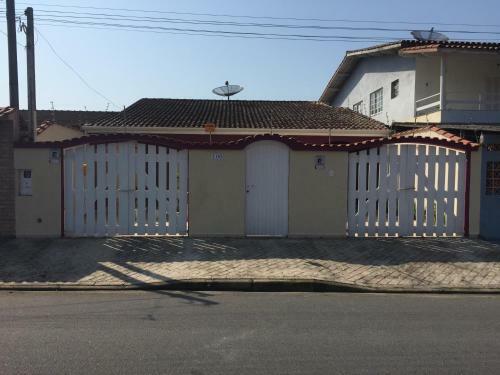 Casa No Centro De Bertioga