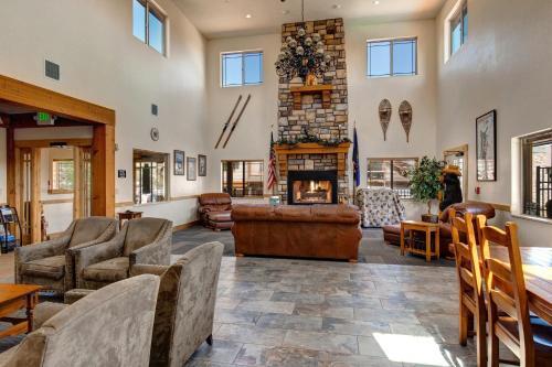 Bear Hollow Village Unit 1202