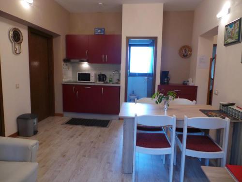 Apartamento Holiday Home In Icici 15638
