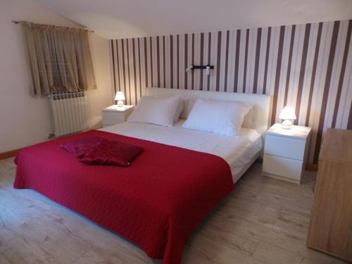 Apartamento Holiday Home In Icici 15638