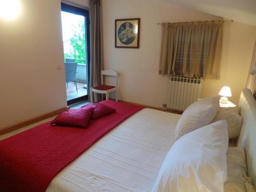 Apartamento Holiday Home In Icici 15638