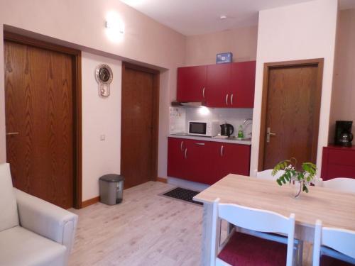 Apartamento Holiday Home In Icici 15638