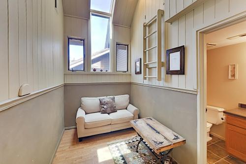 Red Pine Condominiums Unit 42